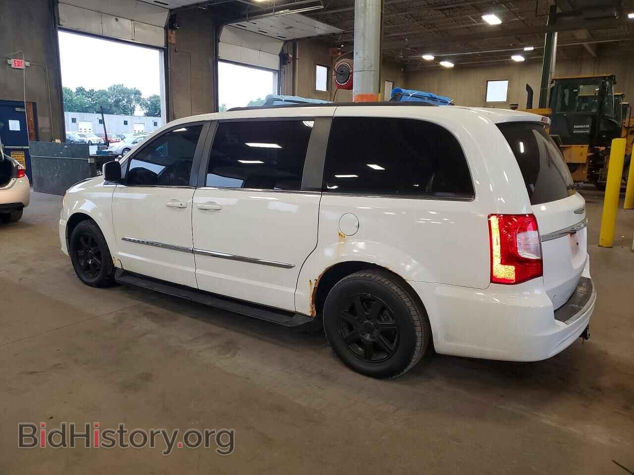 2011 CHRYSLER MINIVAN - VIN: 2A4RR5DG3BR677466 - Photo 2