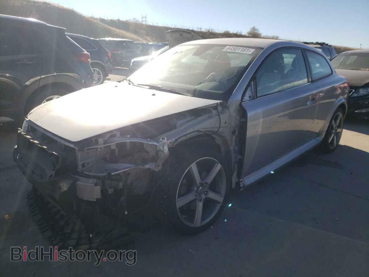 2012 VOLVO C30 - VIN: YV1672MK8C2266690 - Фото 2