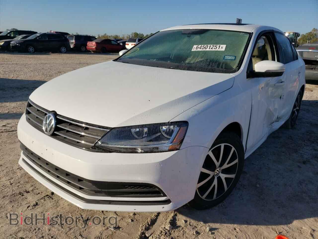 2017 VOLKSWAGEN JETTA - VIN: 3VWDB7AJ2HM358749 - Фото 2