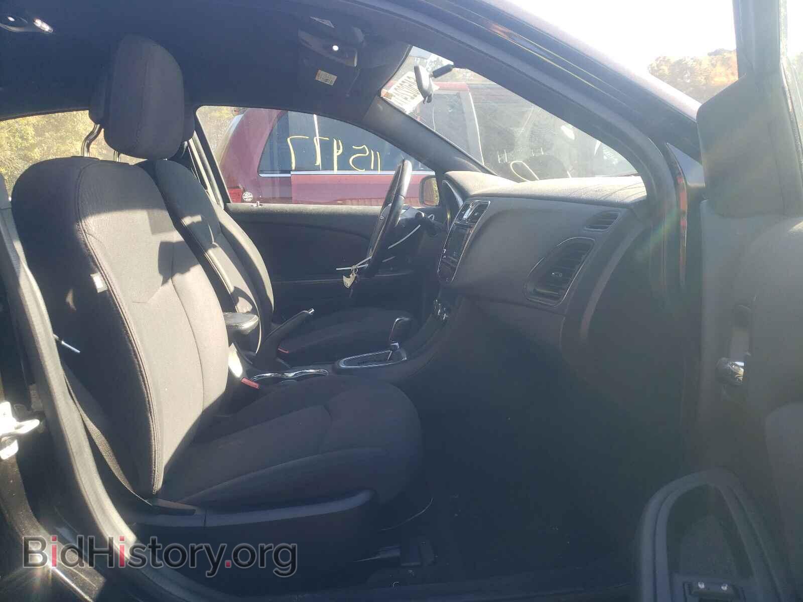 2012 CHRYSLER 200 - VIN: 1C3CCBBG5CN258441 - Фото 5
