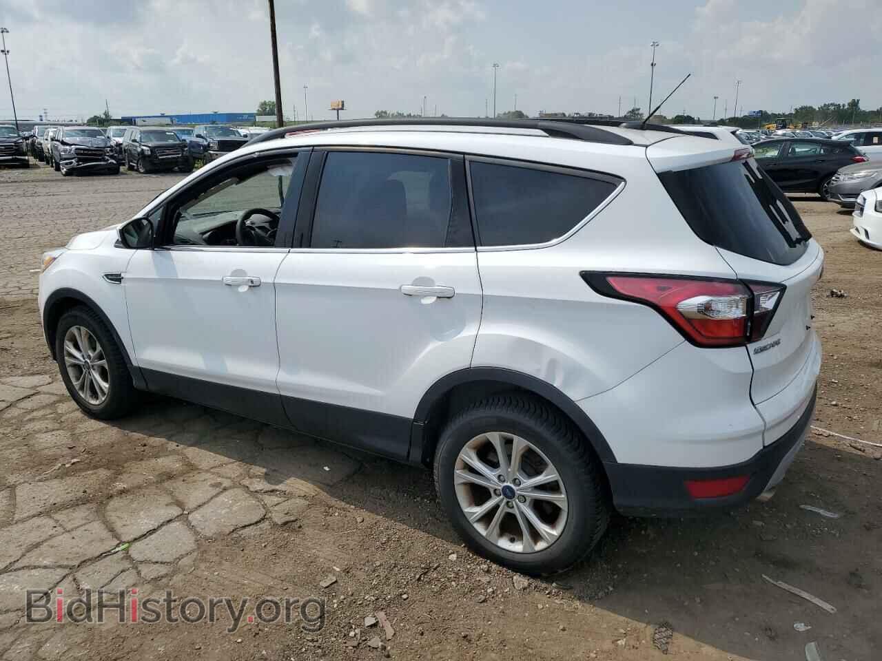 2017 FORD ESCAPE - VIN: 1FMCU0GD6HUD52414 - Фото 2