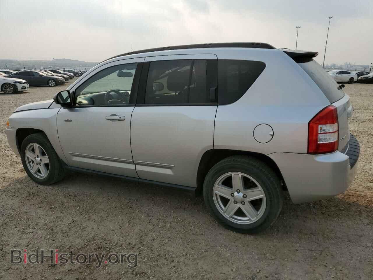 2010 JEEP COMPASS - VIN: 1J4NF4FB1AD631140 - Фото 2