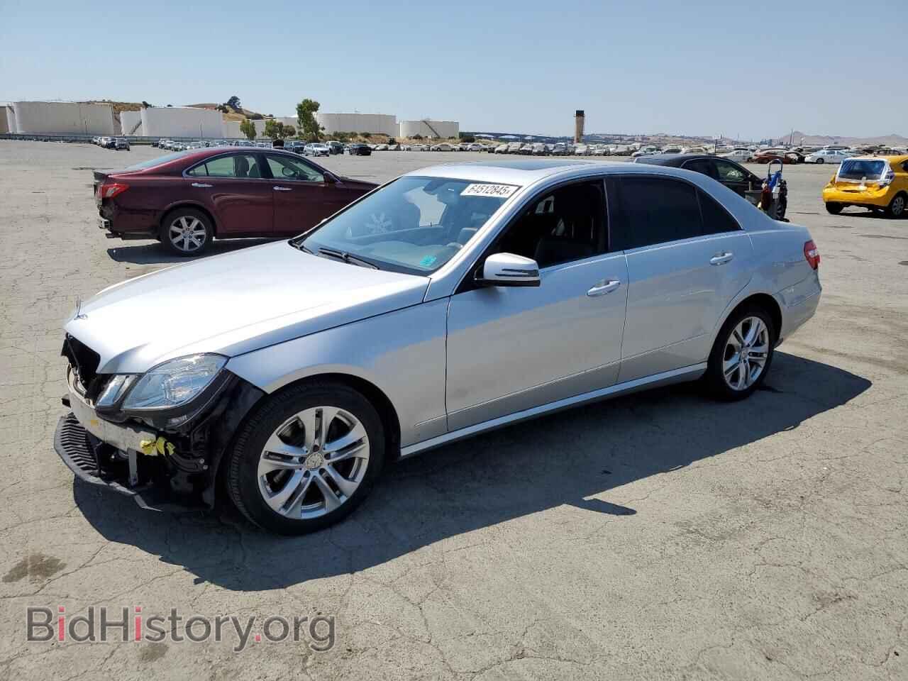 Photo WDDHF5GB7BA374212 - MERCEDES-BENZ E-CLASS 2011