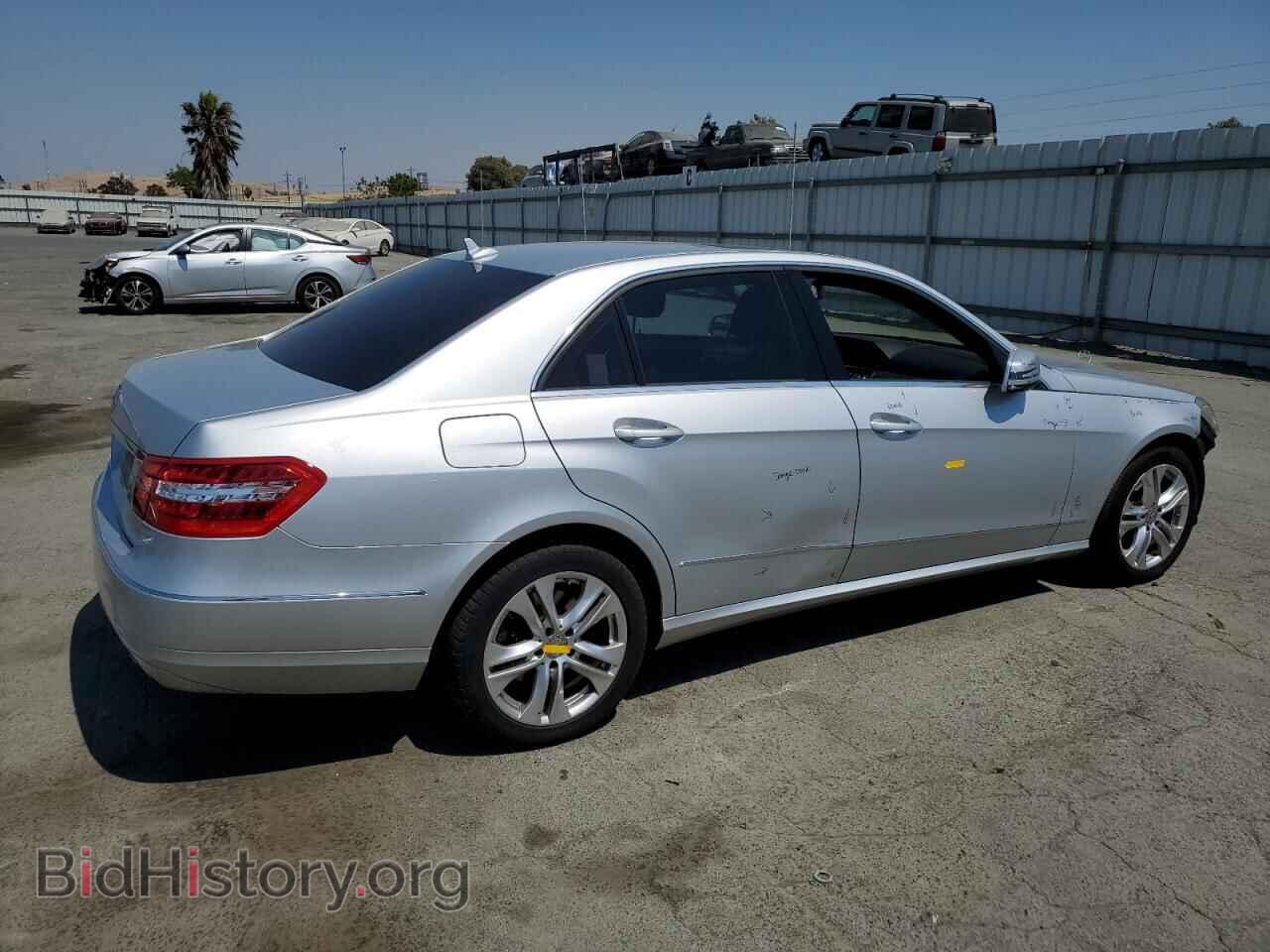 2011 MERCEDES-BENZ E-CLASS - VIN: WDDHF5GB7BA374212 - Фото 3