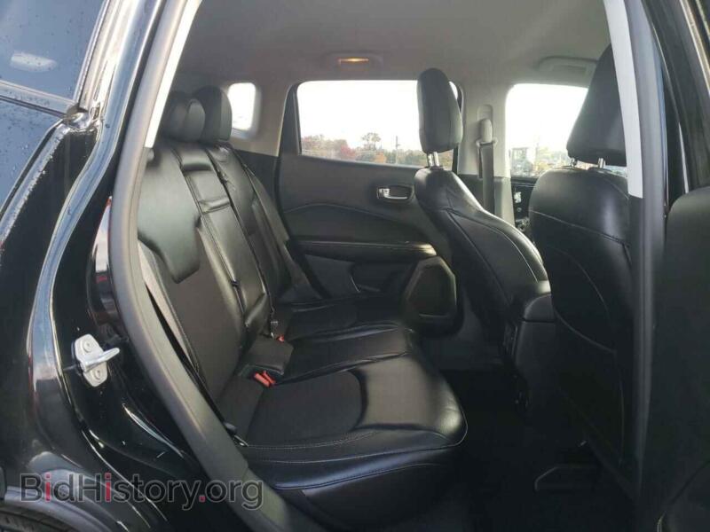 2017 Jeep COMPASS (VIN 3C4NJDBBXHT640529) — фото 6 из 10