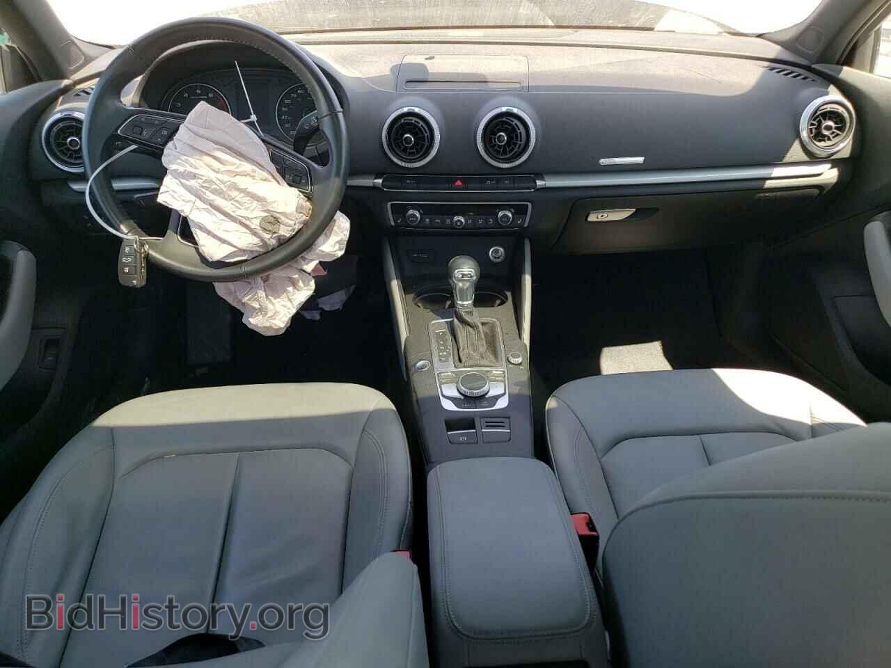 2018 AUDI A3 - VIN: WAUAUGFF8J1072411 - Фото 8