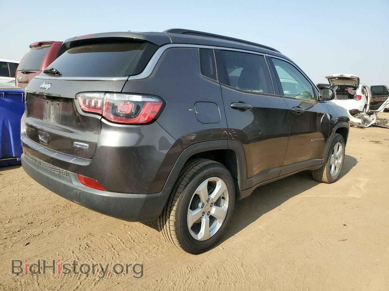 2018 JEEP COMPASS - VIN: 3C4NJDBB0JT401058 - Фото 3