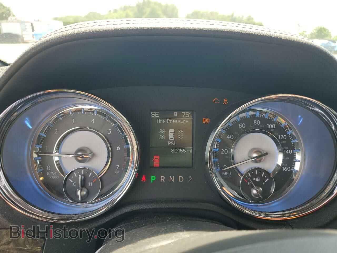 2011 CHRYSLER 300 - VIN: 2C3CA6CT5BH522581 - Фото 9