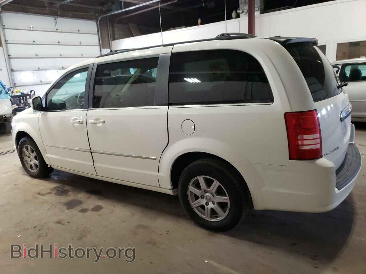 2010 CHRYSLER MINIVAN - VIN: 2A4RR5D17AR271510 - Фото 2
