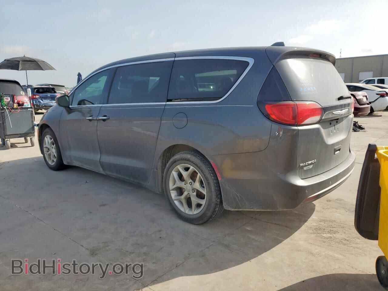 2018 CHRYSLER PACIFICA - VIN: 2C4RC1FG7JR117607 - Photo 2
