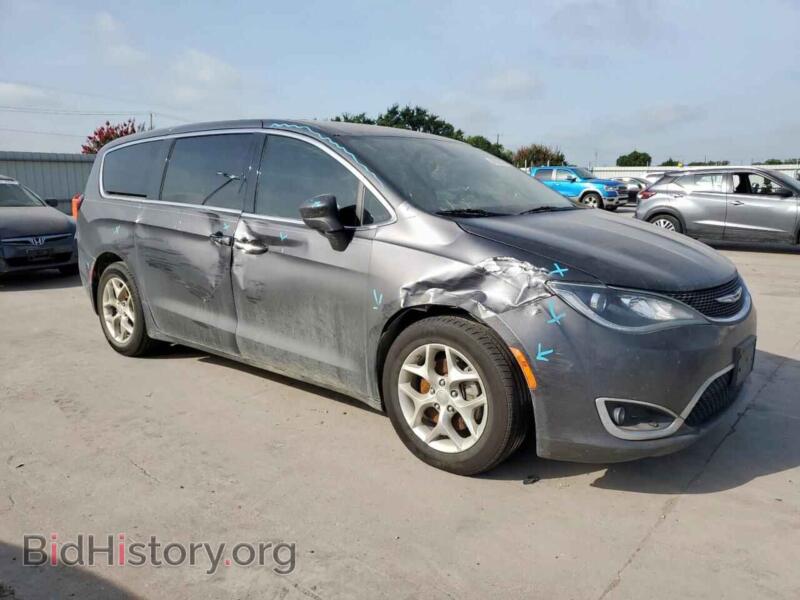 2018 Chrysler PACIFICA (VIN 2C4RC1FG7JR117607) — photo 4 of 13
