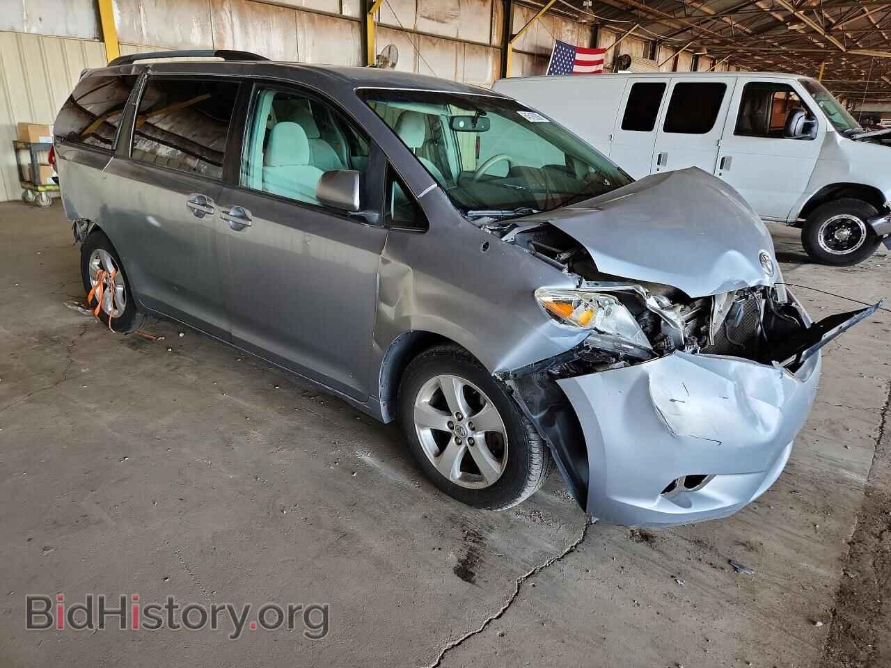 2013 TOYOTA SIENNA - VIN: 5TDKK3DC8DS356367 - Photo 4