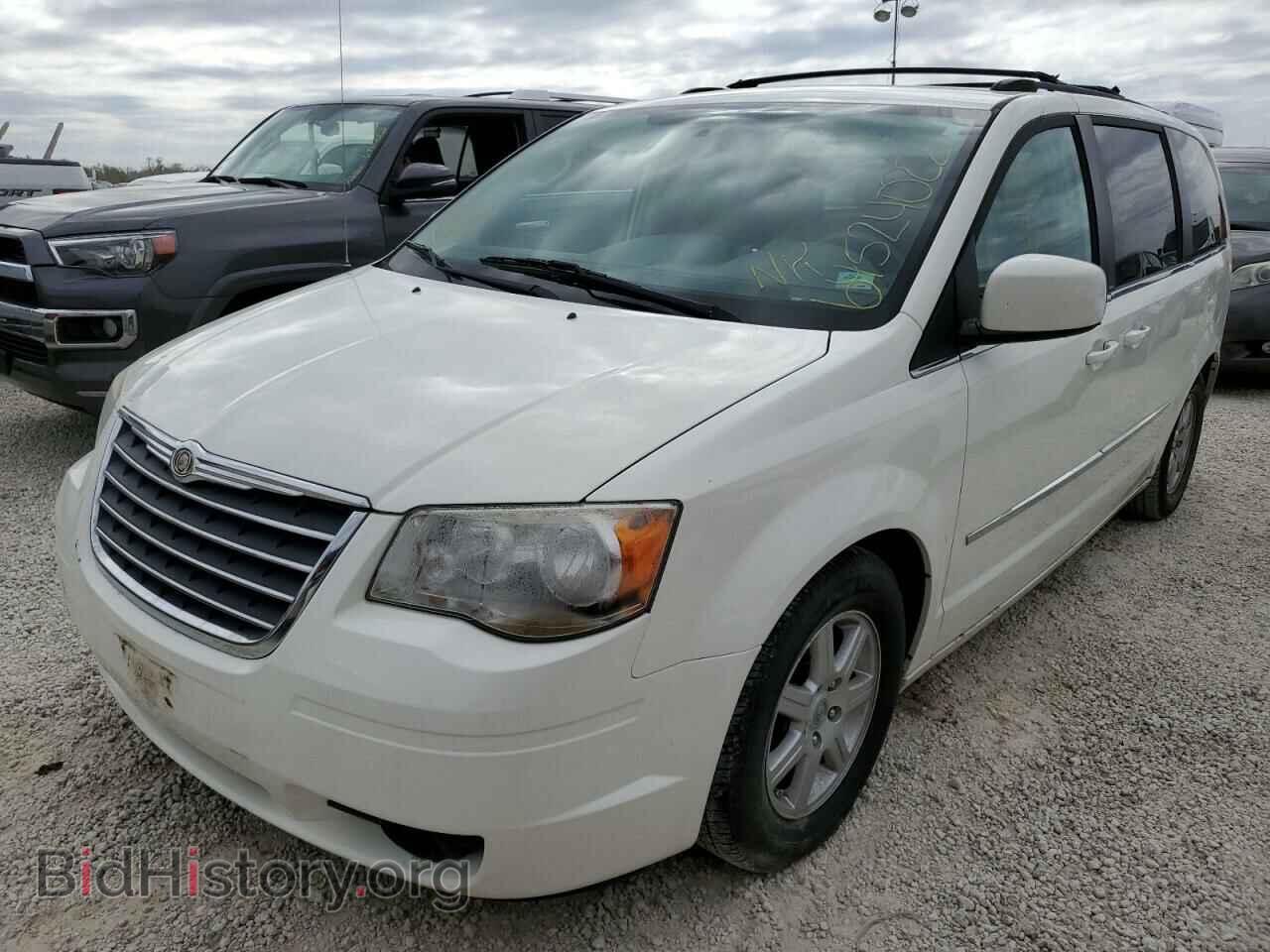 2010 CHRYSLER MINIVAN - VIN: 2A4RR5D18AR266557 - Фото 2