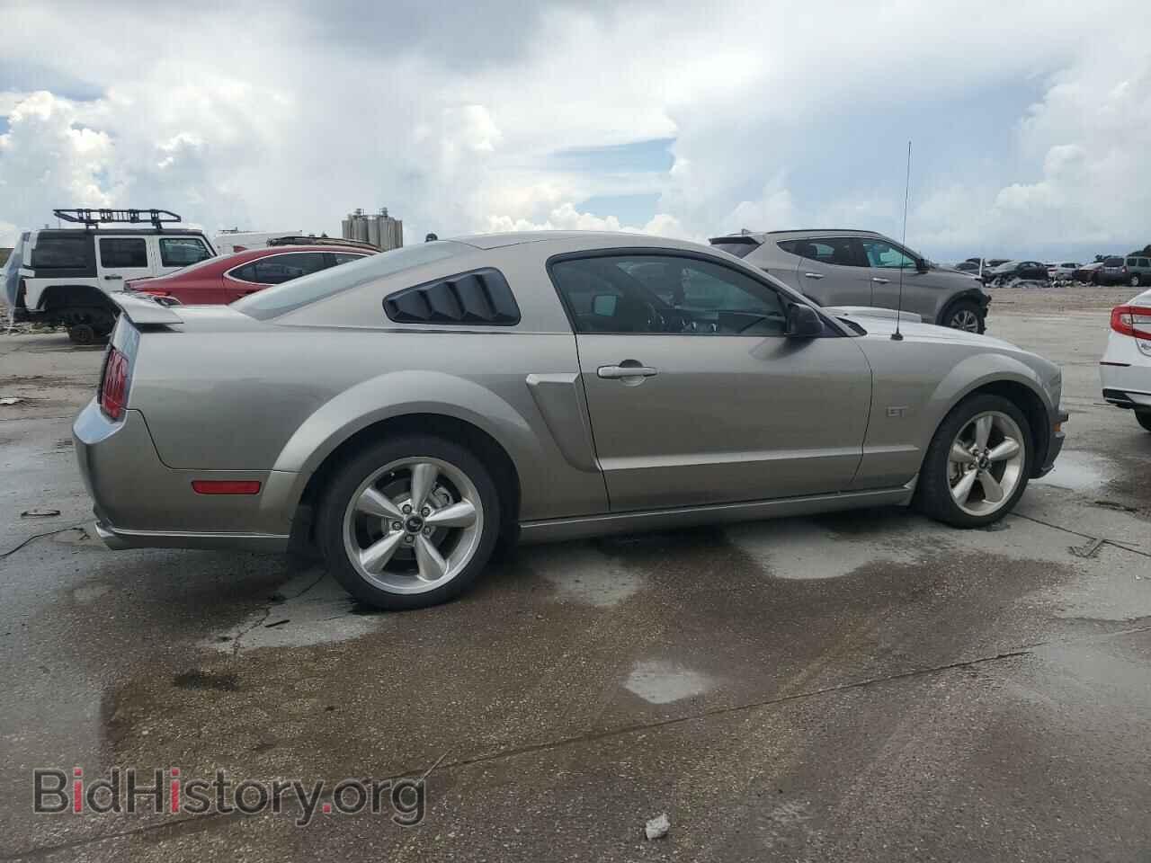 2008 FORD MUSTANG - VIN: 1ZVHT82H585115877 - Фото 3