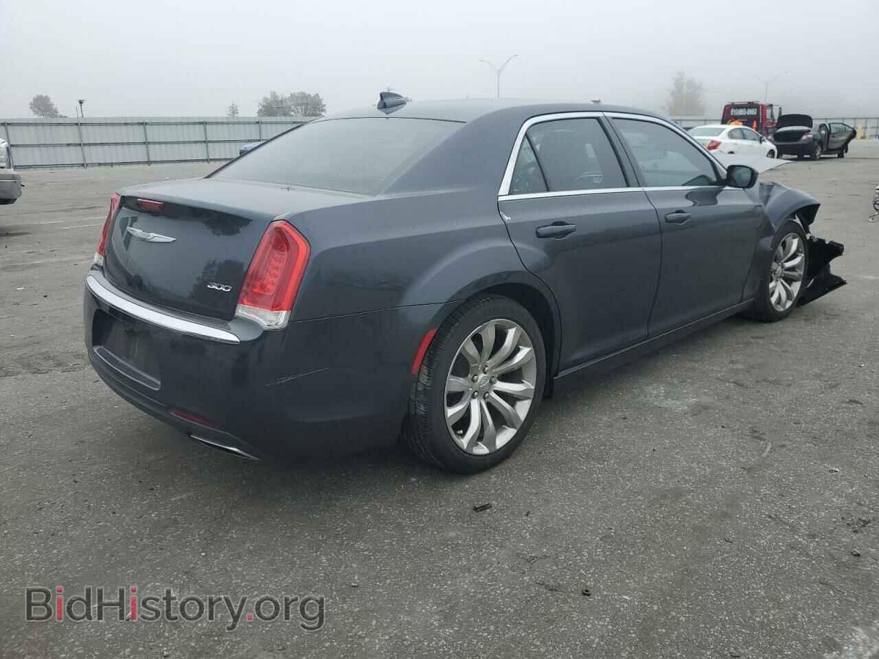 2017 CHRYSLER 300 - VIN: 2C3CCAAG6HH668211 - Фото 4