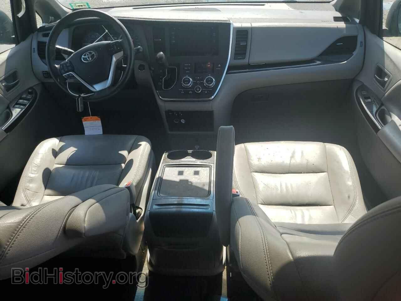 2017 TOYOTA All Models - VIN: 5TDYZ3DC3HS890839 - Фото 8