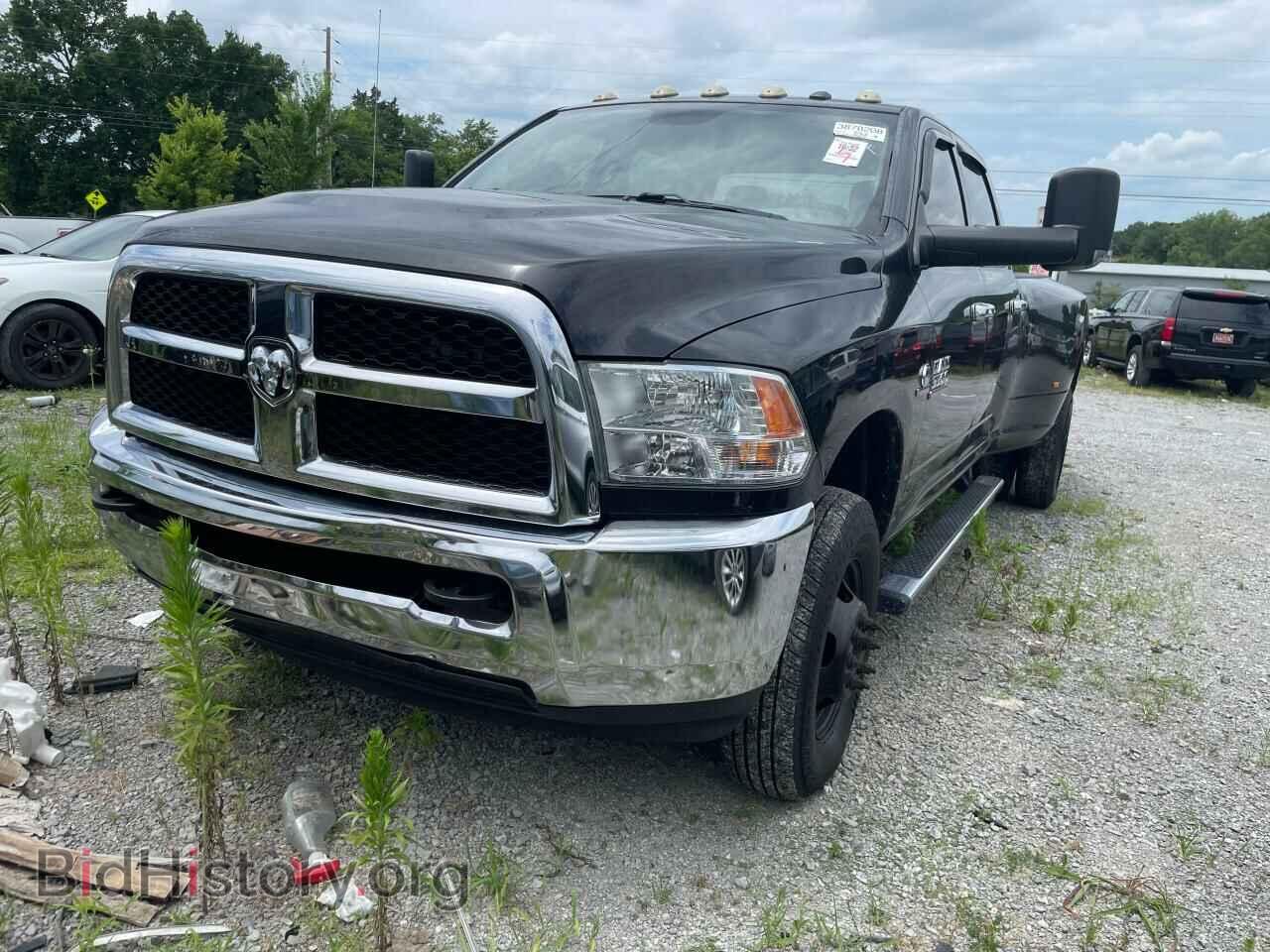 2018 RAM All Models - VIN: 3C63RRGL1JG136245 - Фото 2