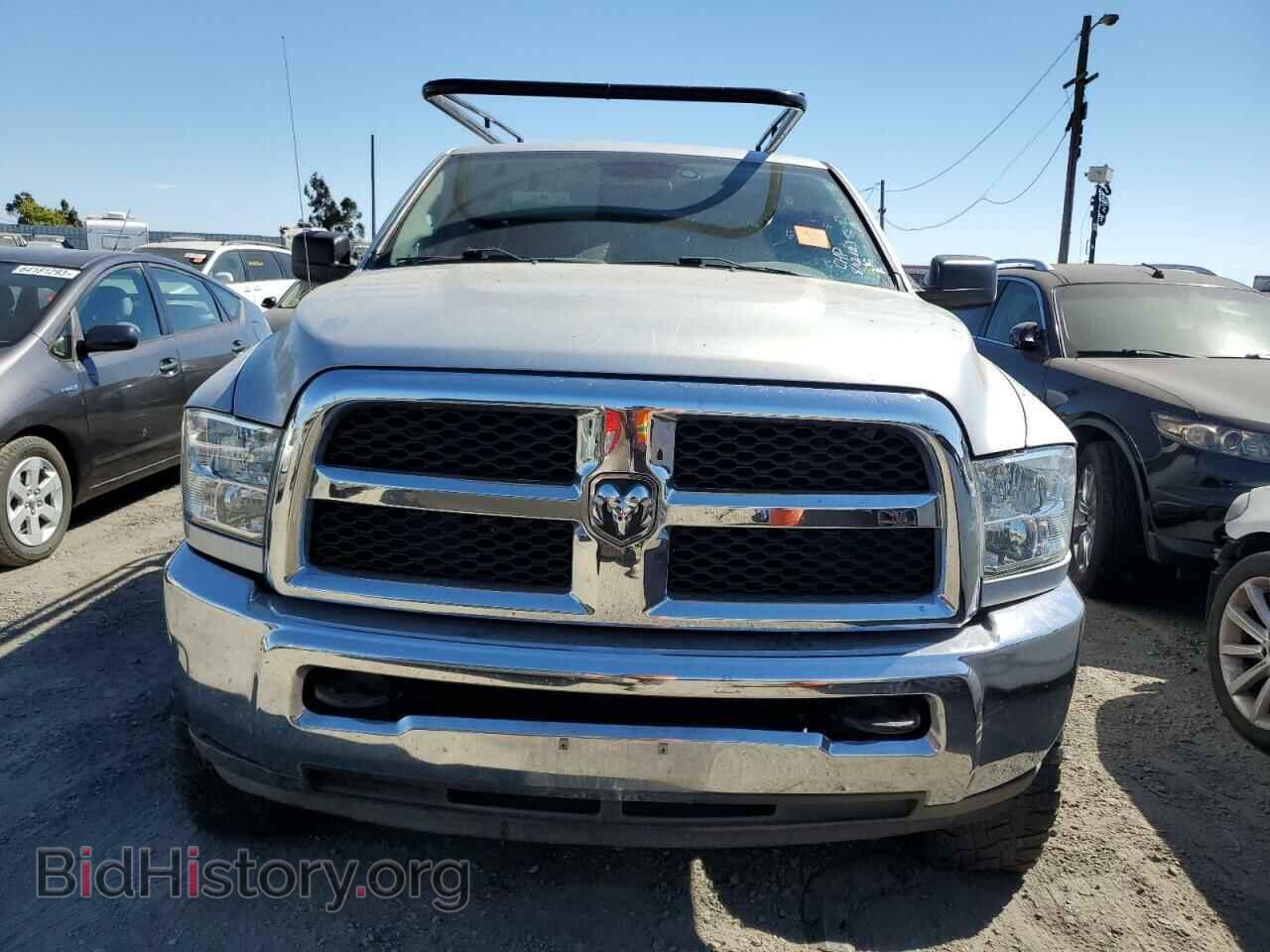 2016 RAM All Models - VIN: 3C6UR5CL8GG211342 - Photo 5