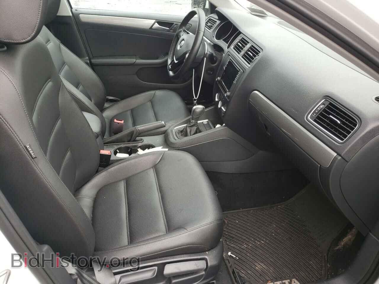 2017 VOLKSWAGEN JETTA - VIN: 3VWDB7AJ0HM403106 - Фото 5