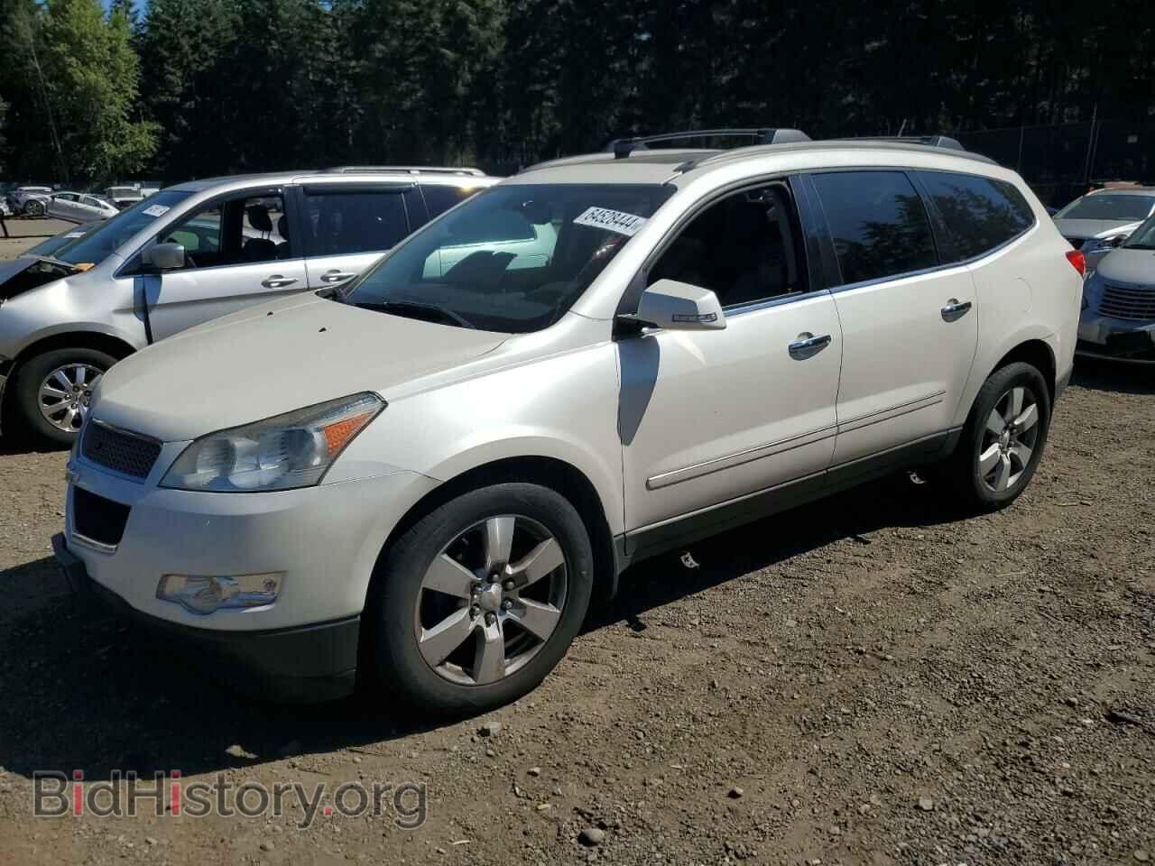 Photo 1GNKVLED3BJ175189 - CHEVROLET TRAVERSE 2011