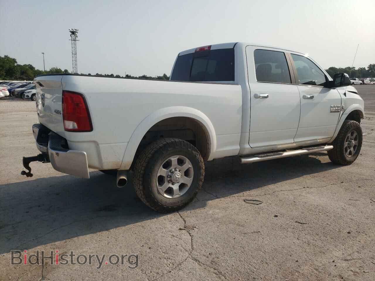 2017 RAM All Models - VIN: 3C6UR5DL2HG718141 - Photo 3