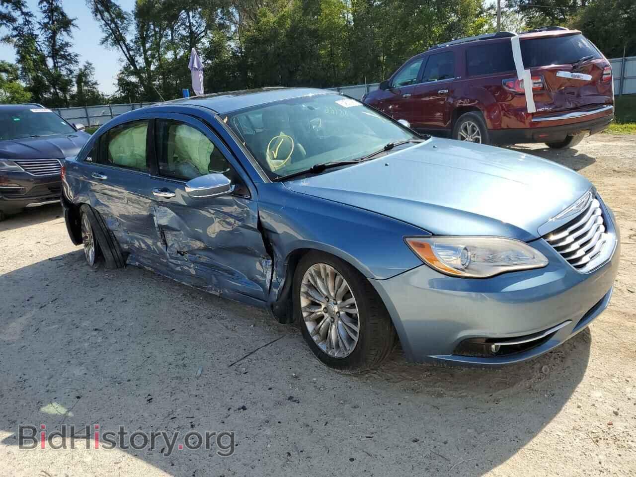 2011 CHRYSLER 200 - VIN: 1C3BC2FGXBN590282 - Фото 4