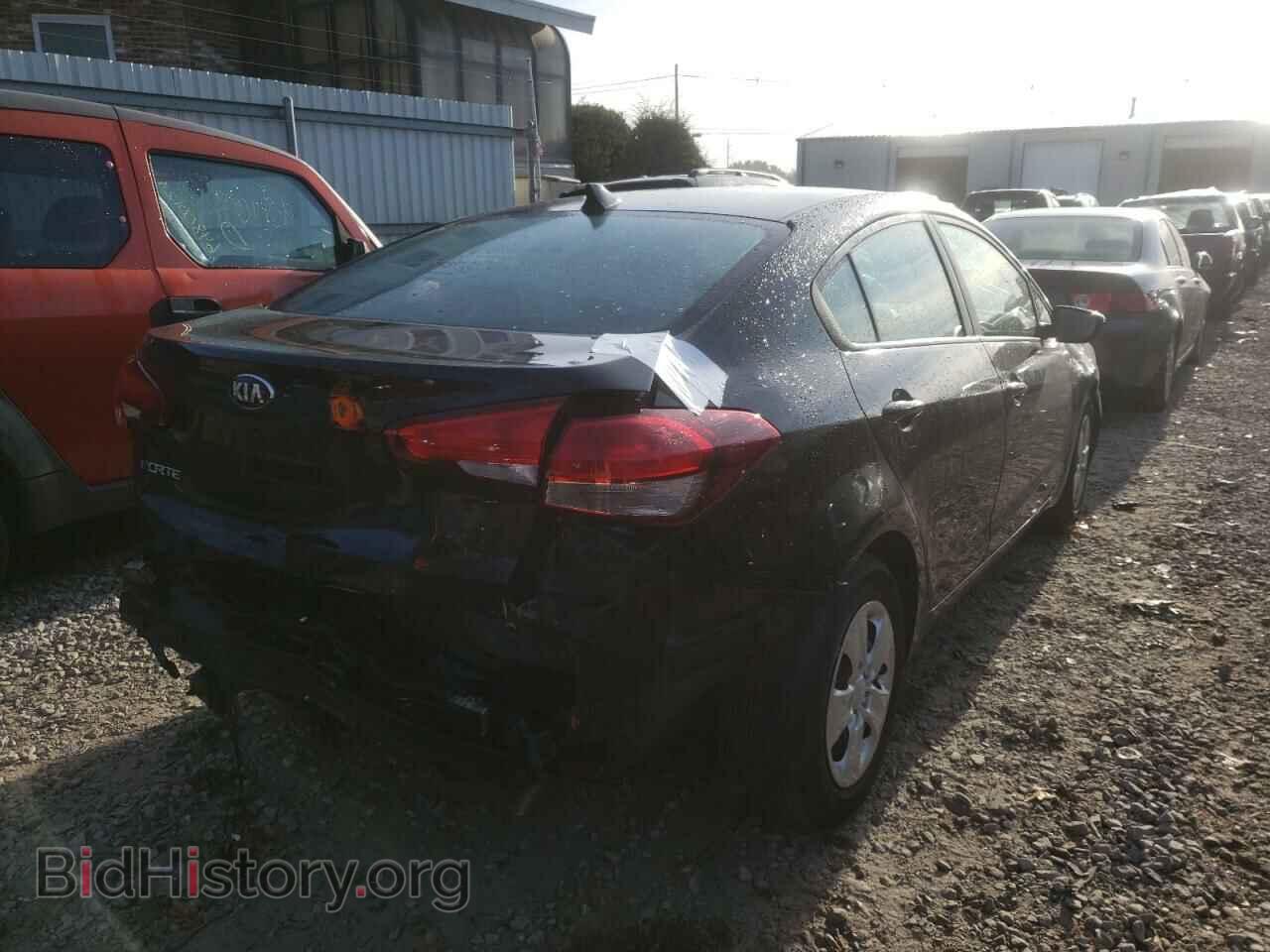 2017 KIA FORTE - VIN: 3KPFK4A72HE010667 - Фото 4