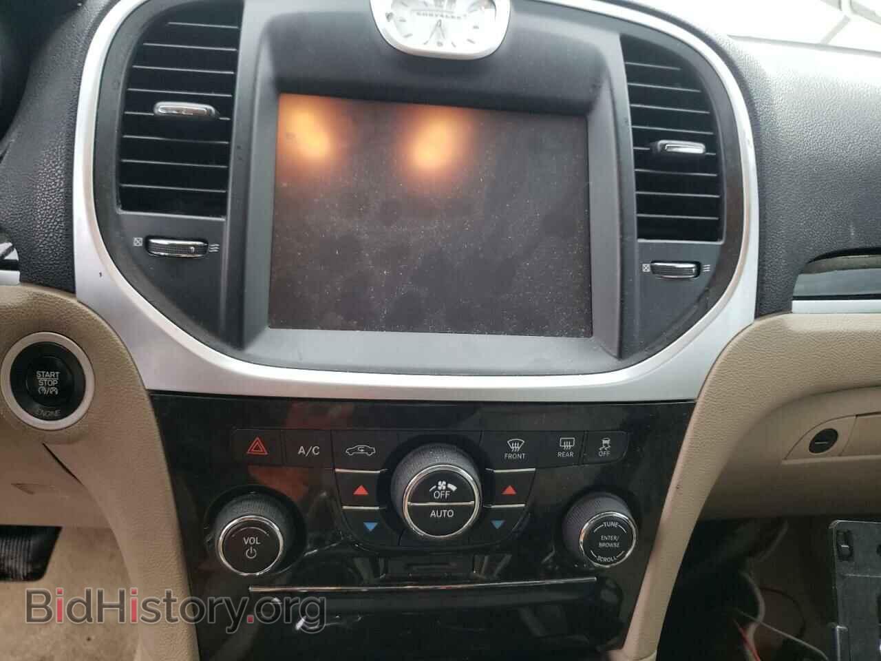 2014 CHRYSLER 300 - VIN: 2C3CCAAG0EH127621 - Photo 9