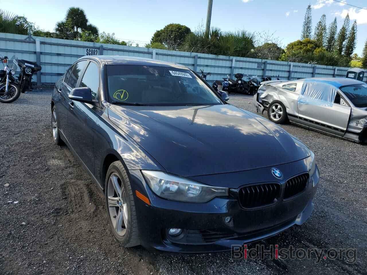 Photo WBA3A5C58DF355884 - BMW 3 SERIES 2013