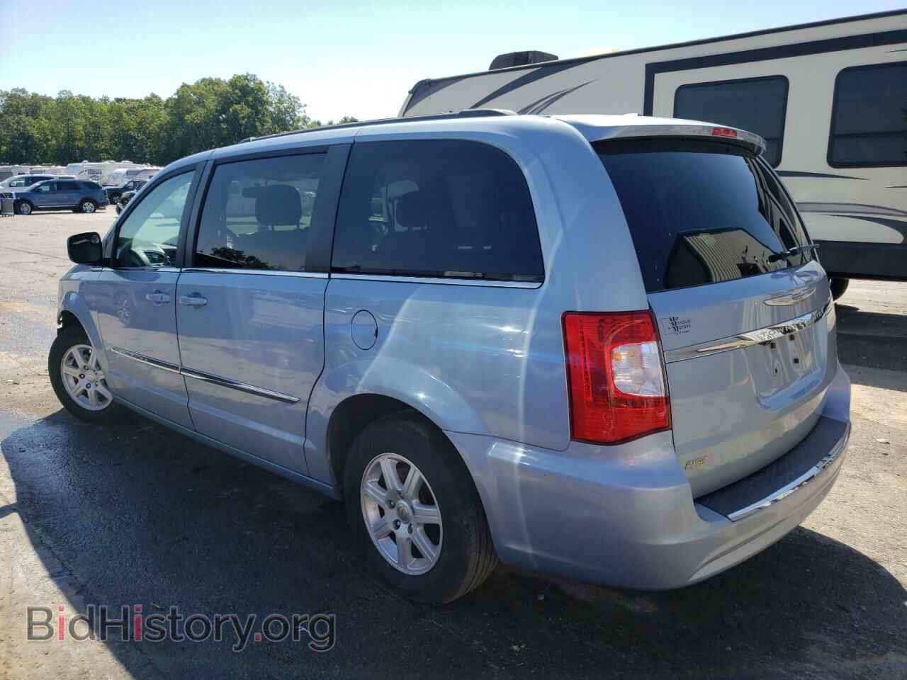 2013 CHRYSLER MINIVAN - VIN: 2C4RC1BG0DR555251 - Photo 2