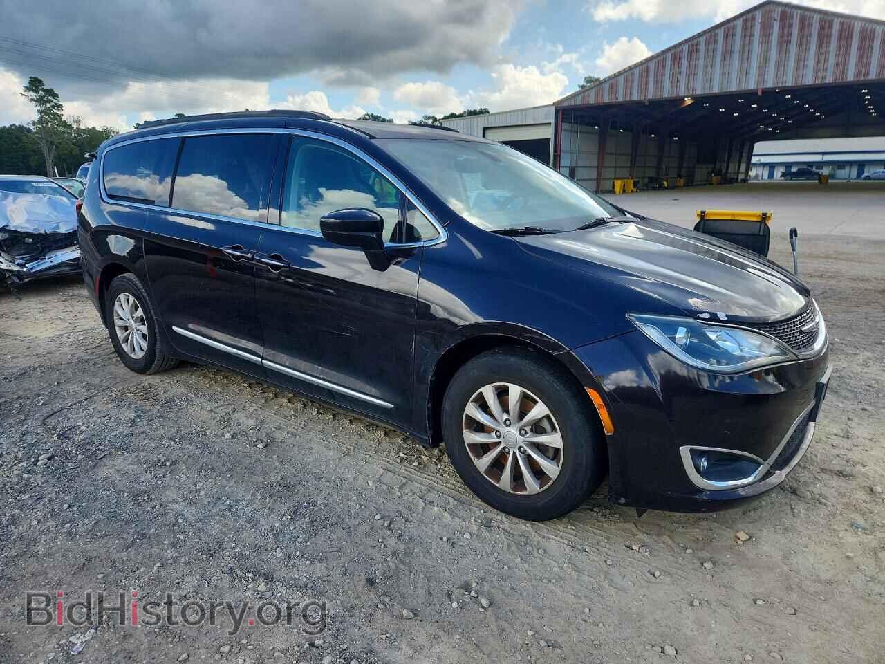 2017 CHRYSLER PACIFICA - VIN: 2C4RC1BG8HR734028 - Photo 4