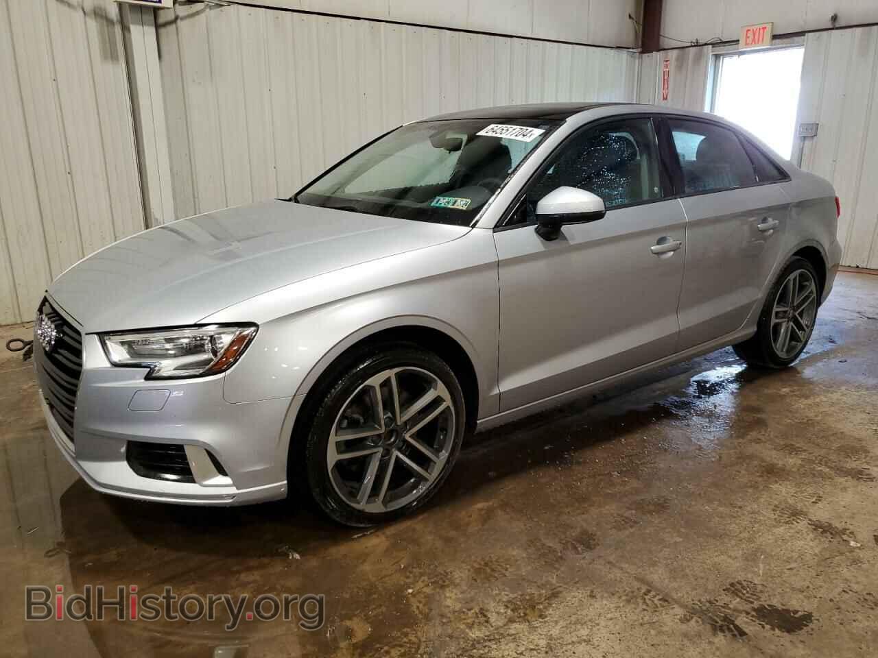 Фотография WAUB8GFF8H1009134 - AUDI A3 2017