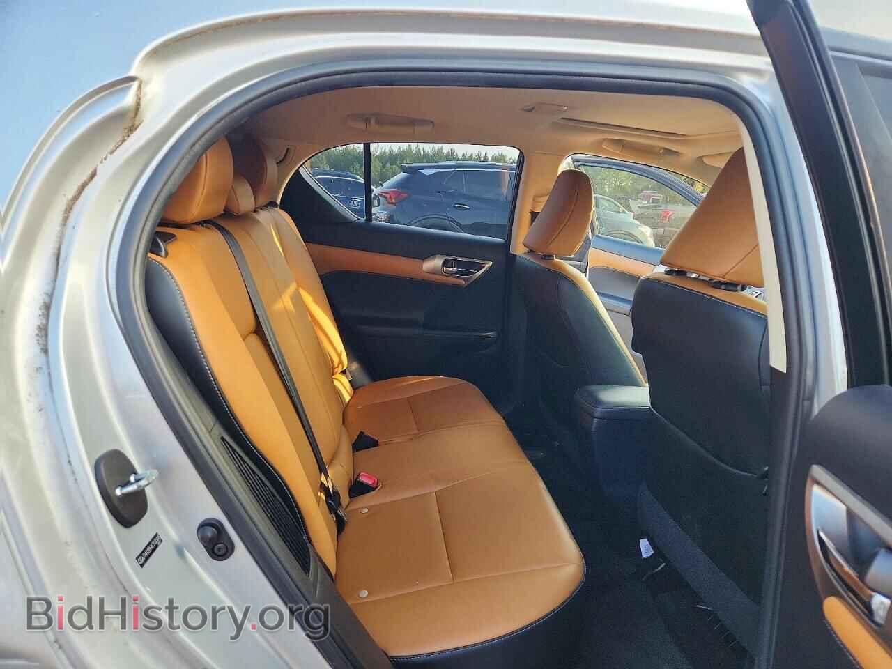2014 LEXUS CT 200 - VIN: JTHKD5BH4E2180445 - Photo 10