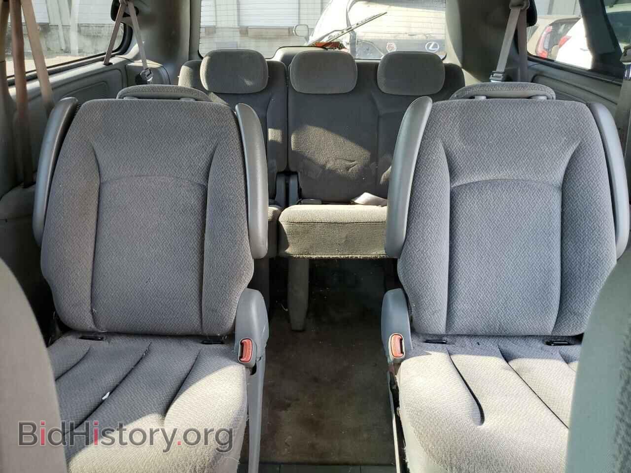 2006 CHRYSLER MINIVAN - VIN: 2A4GP54L66R802136 - Фото 10
