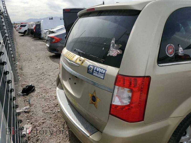 2011 Chrysler MINIVAN (VIN 2A4RR8DGXBR745019) — фото 6 из 13