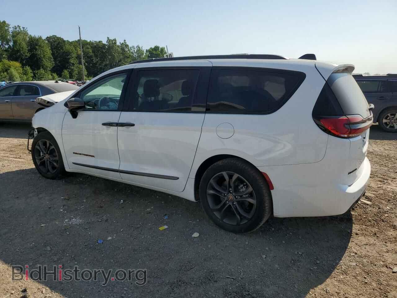 2024 CHRYSLER PACIFICA - VIN: 2C4RC1BG5RR126422 - Фото 2