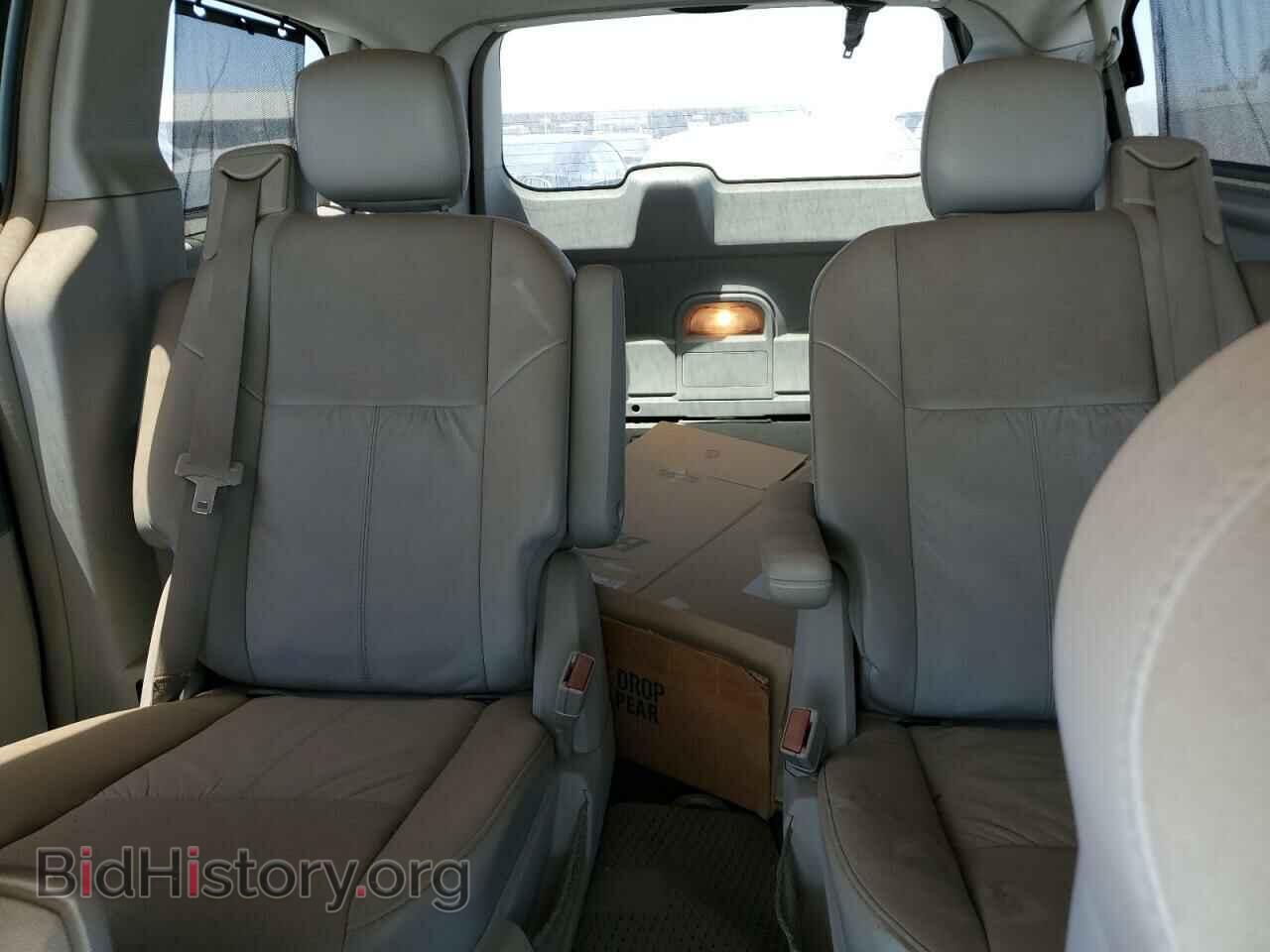 2008 CHRYSLER MINIVAN - VIN: 2A8HR64X18R735731 - Фото 10
