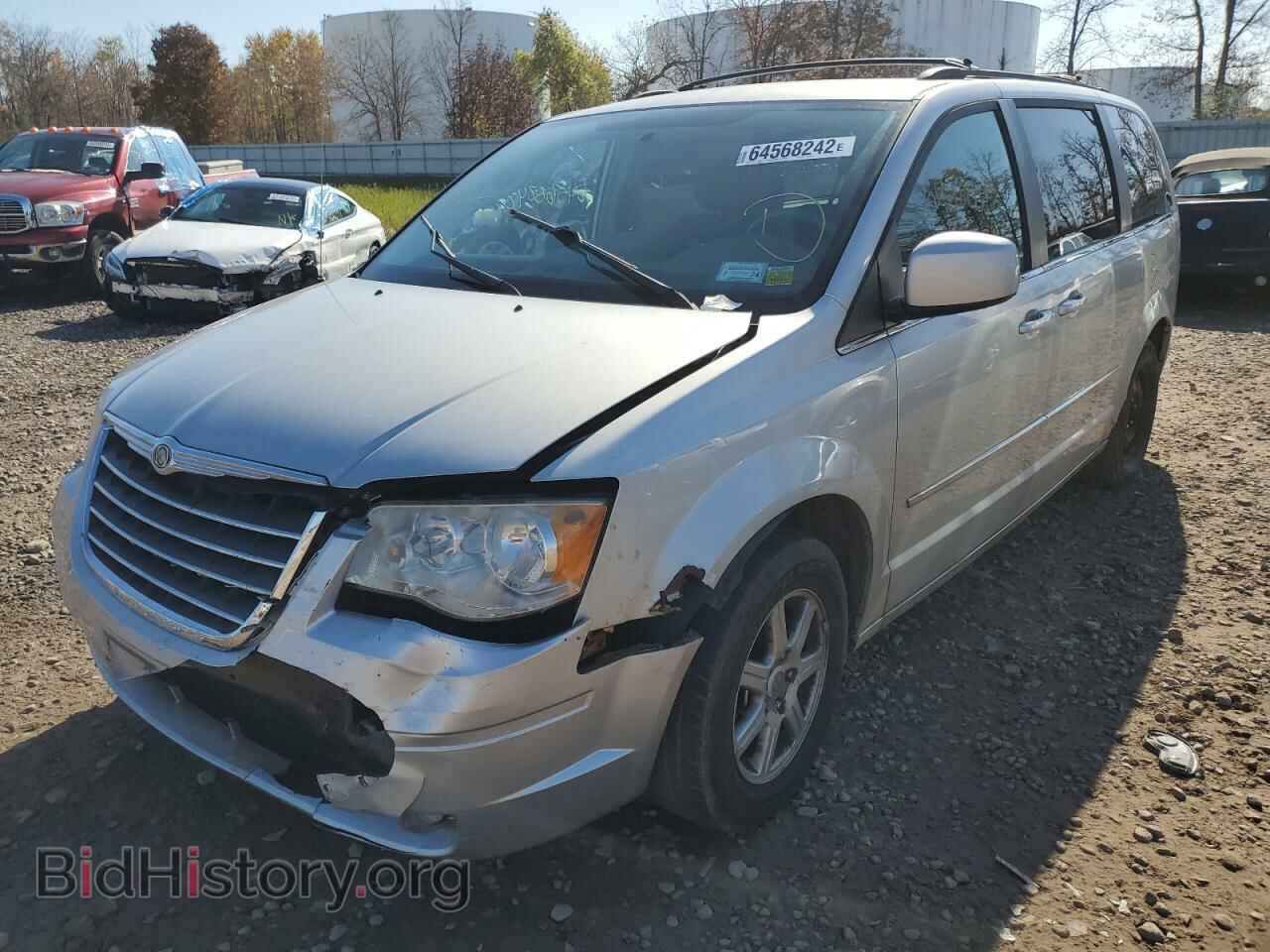 2010 CHRYSLER MINIVAN - VIN: 2A4RR5D14AR235287 - Фото 2