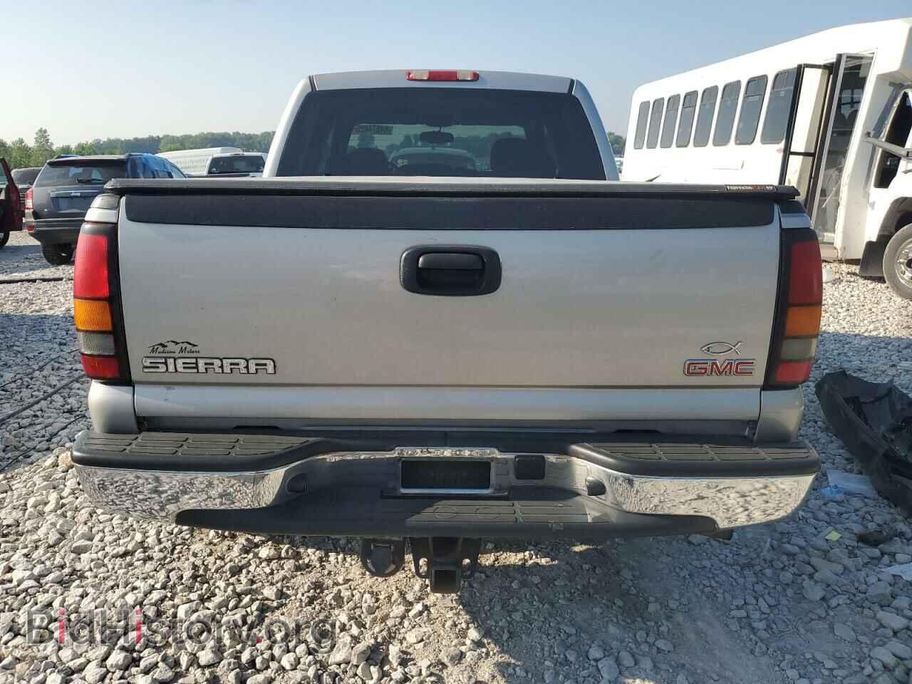 2006 GMC SIERRA - VIN: 2GTEC13T561213189 - Фото 6