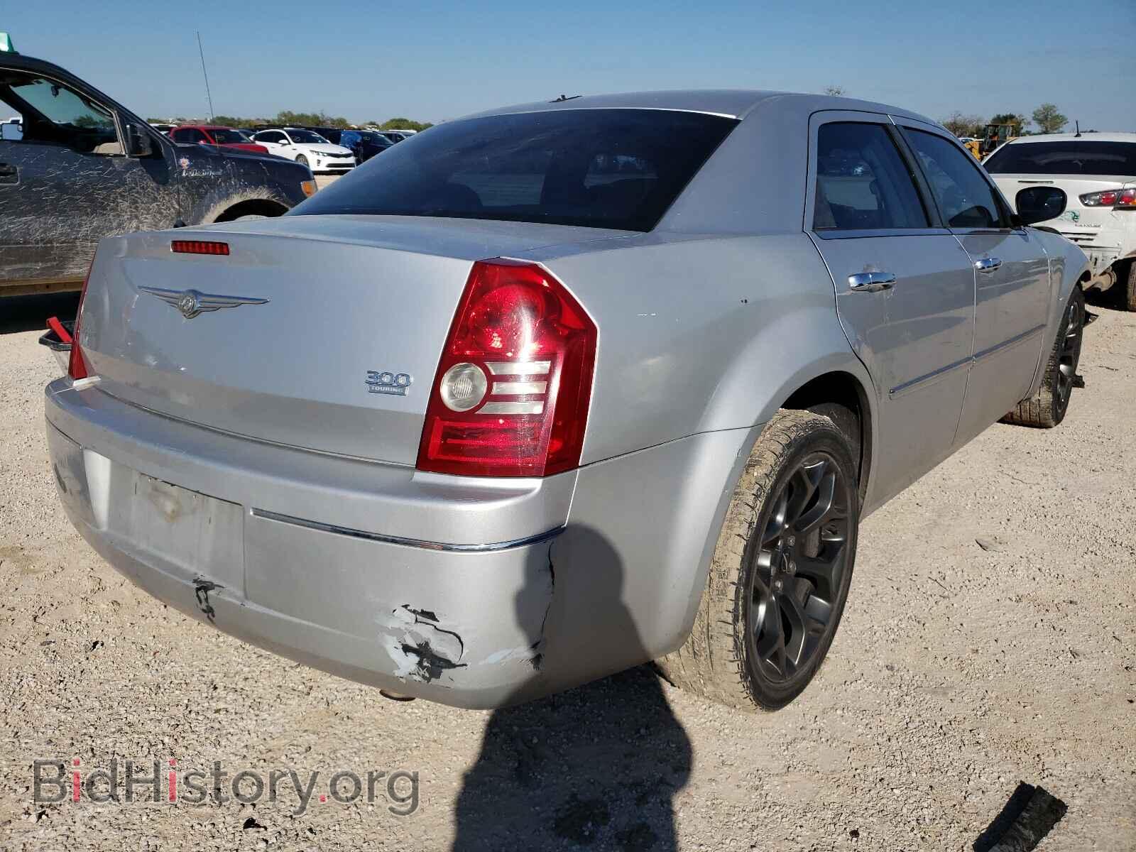 2010 CHRYSLER 300 - VIN: 2C3CA5CV6AH201191 - Фото 4