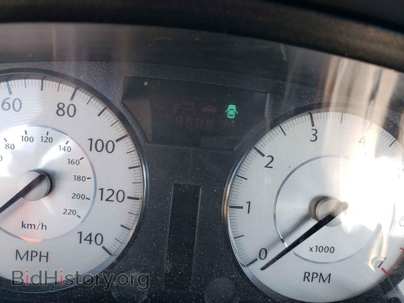 2010 CHRYSLER 300 - VIN: 2C3CA5CV6AH201191 - Фото 8