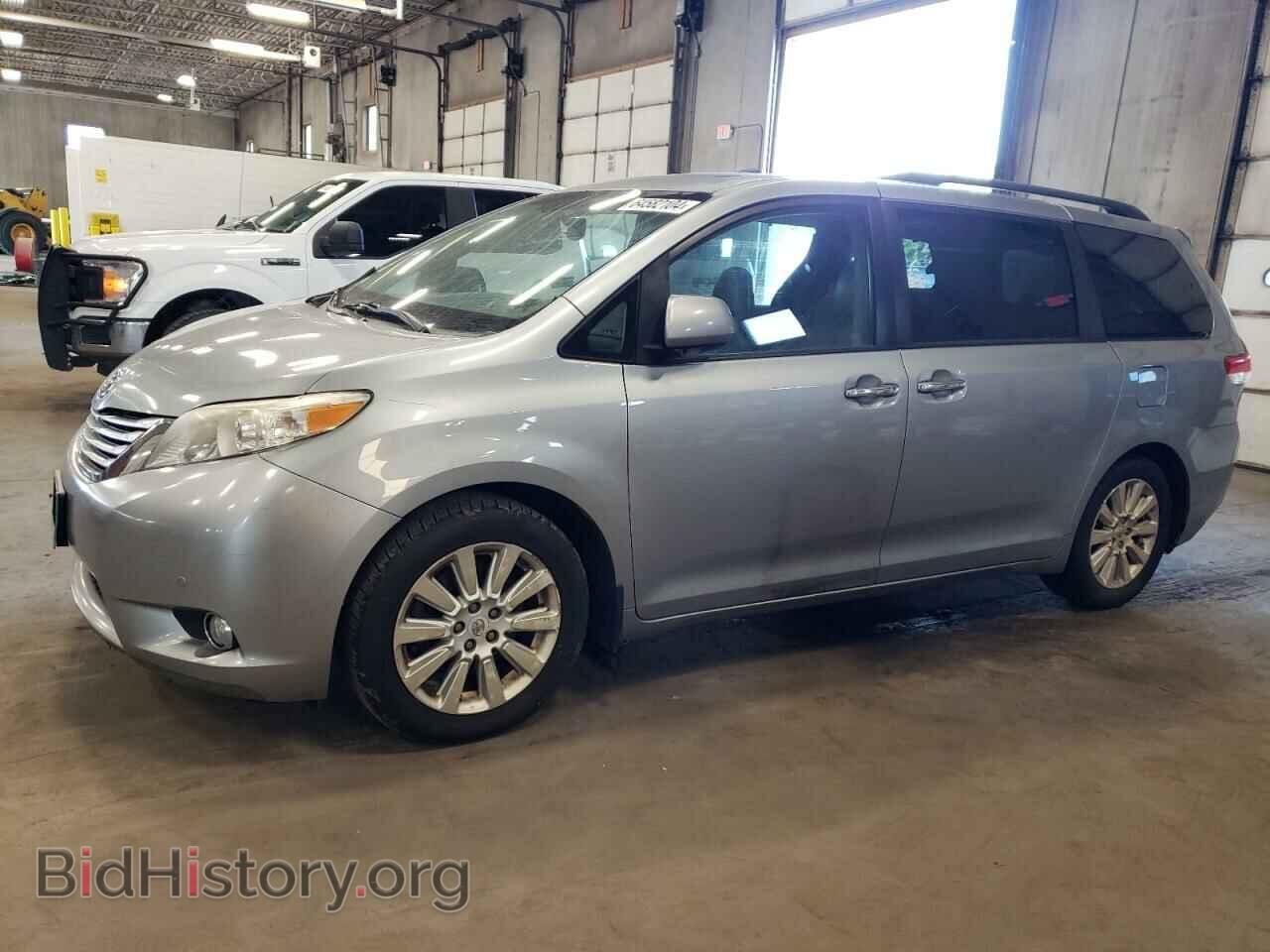 Photo 5TDYK3DC7BS049098 - TOYOTA All Models 2011