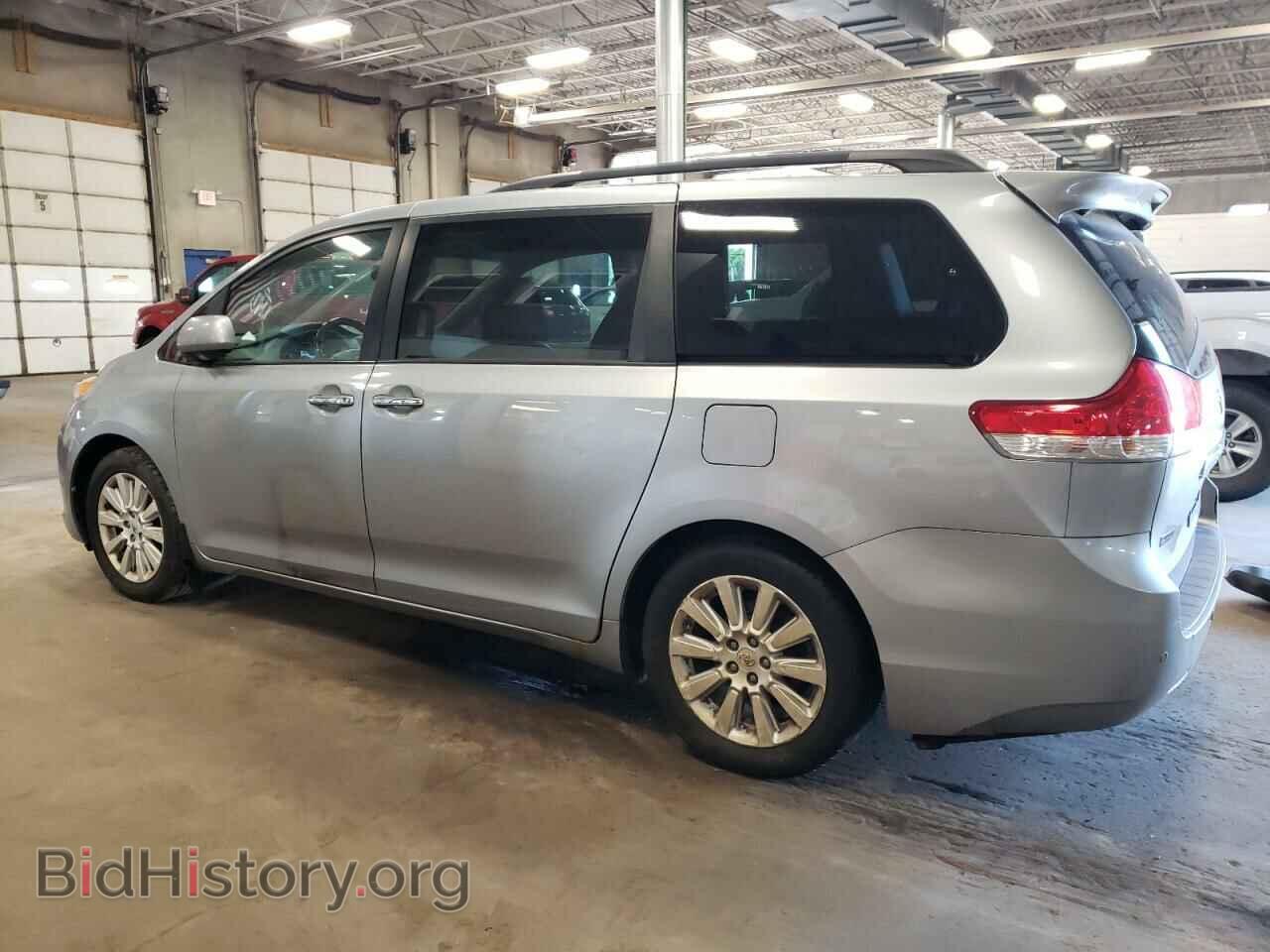 2011 TOYOTA All Models - VIN: 5TDYK3DC7BS049098 - Photo 2