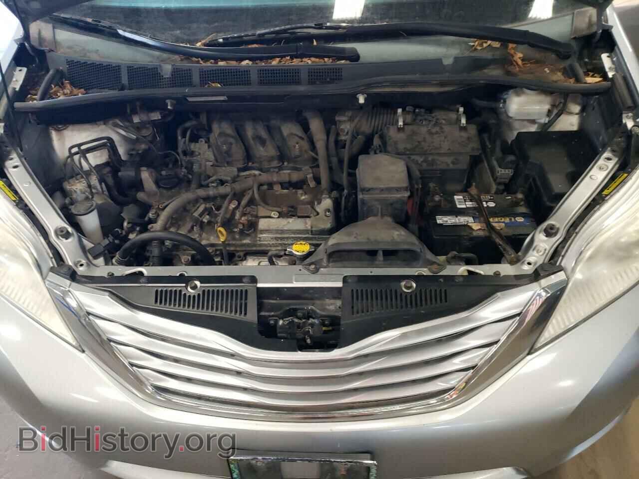 2011 TOYOTA All Models - VIN: 5TDYK3DC7BS049098 - Photo 12