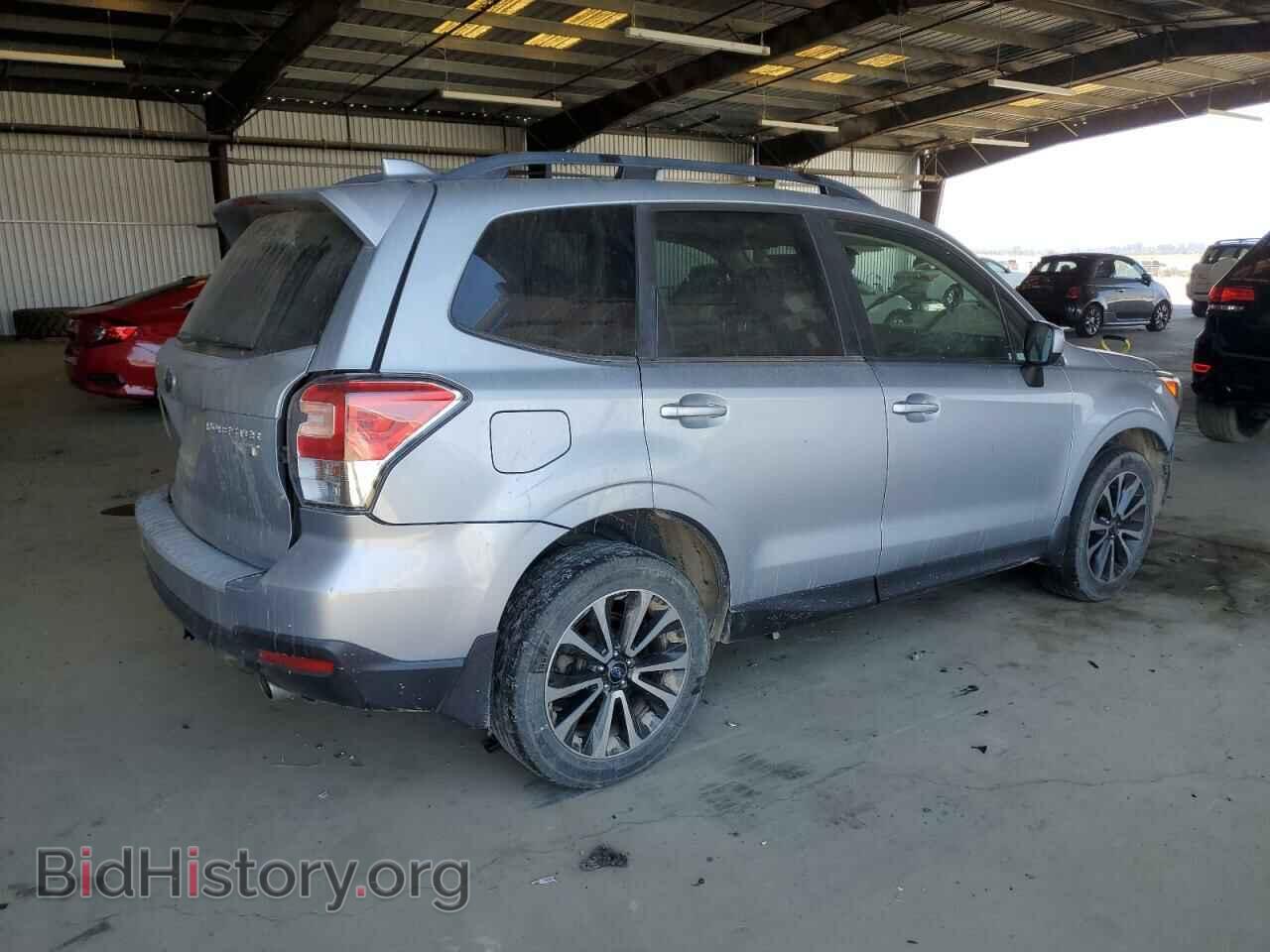2017 SUBARU FORESTER - VIN: JF2SJGEC2HH585406 - Фото 3