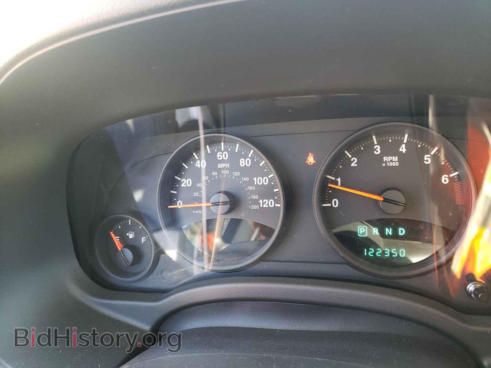 2012 JEEP COMPASS - VIN: 1C4NJDBB4CD558844 - Photo 8