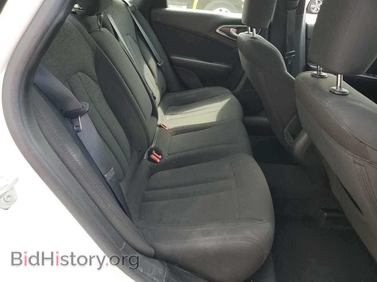 2016 CHRYSLER 200 - VIN: 1C3CCCAB7GN171044 - Фото 10