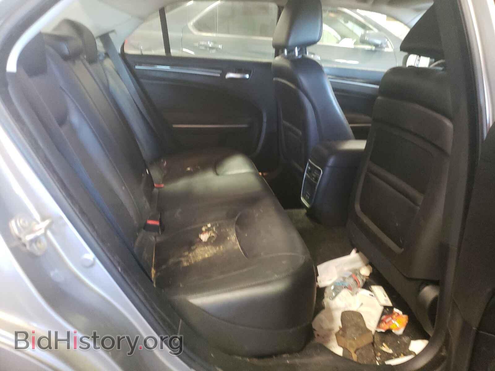 2015 CHRYSLER 300 - VIN: 2C3CCAAG7FH796504 - Фото 6