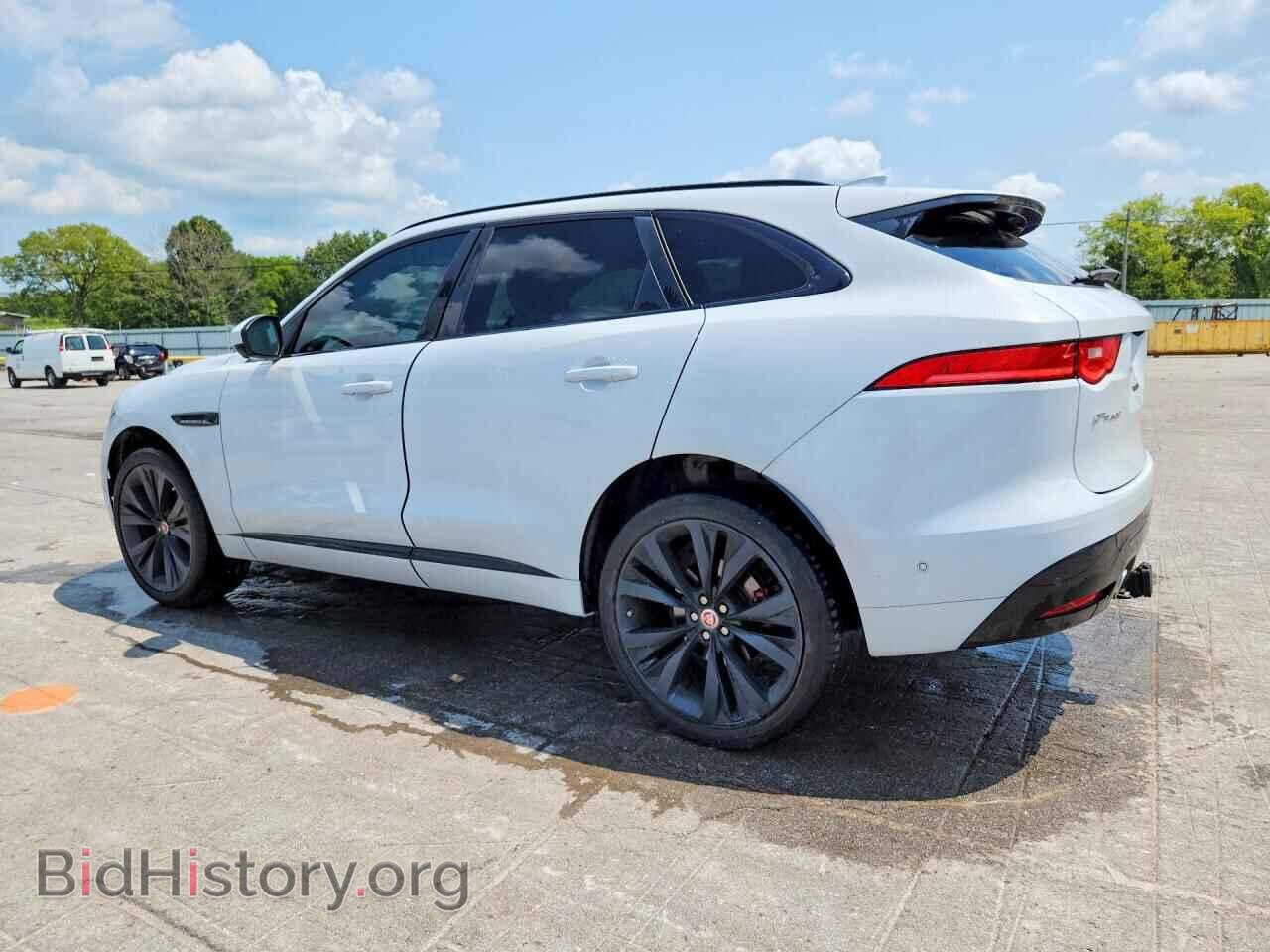 2017 JAGUAR F-PACE - VIN: SADCM2BV2HA889318 - Photo 2