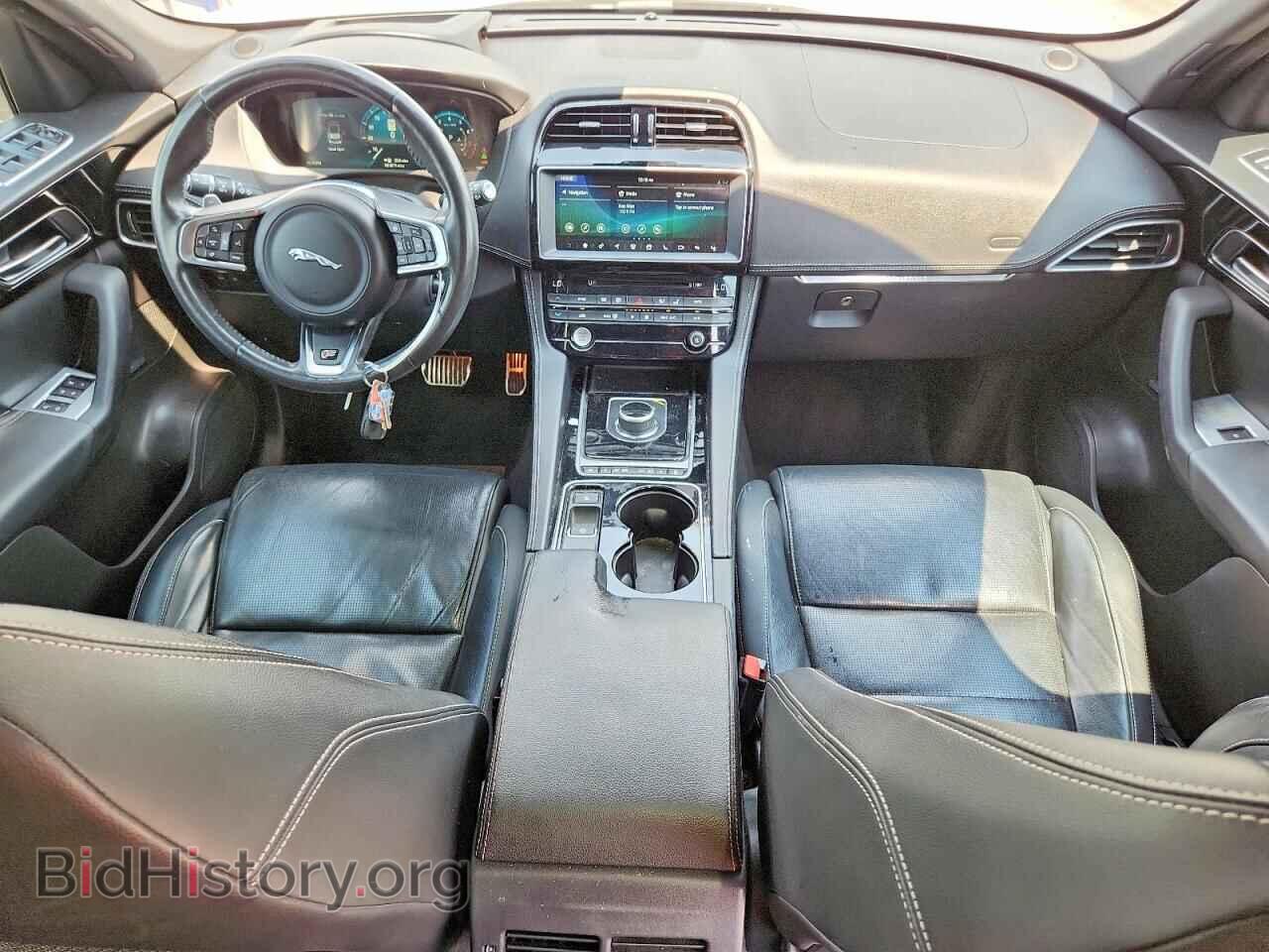 2017 JAGUAR F-PACE - VIN: SADCM2BV2HA889318 - Photo 8